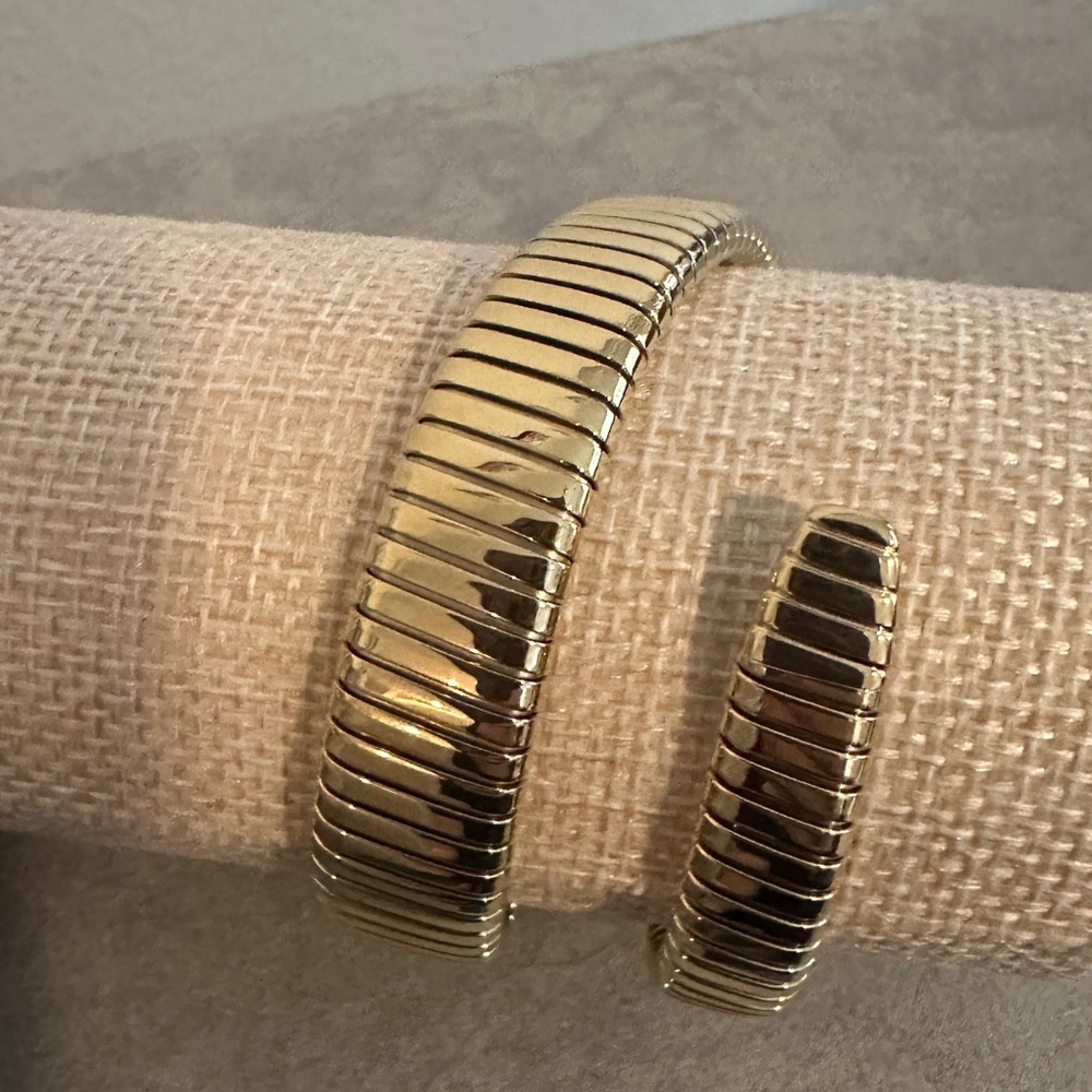 Malachite gold tone coil watch by Colleen Lopez - Picture 2 of 8